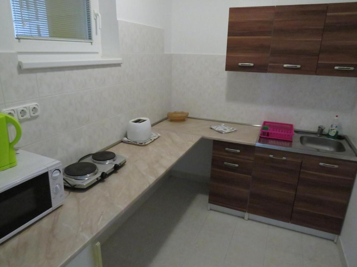 Csaladi Elmeny Apartman Es Vendeghaz Apartment Hajdúszoboszló Екстериор снимка